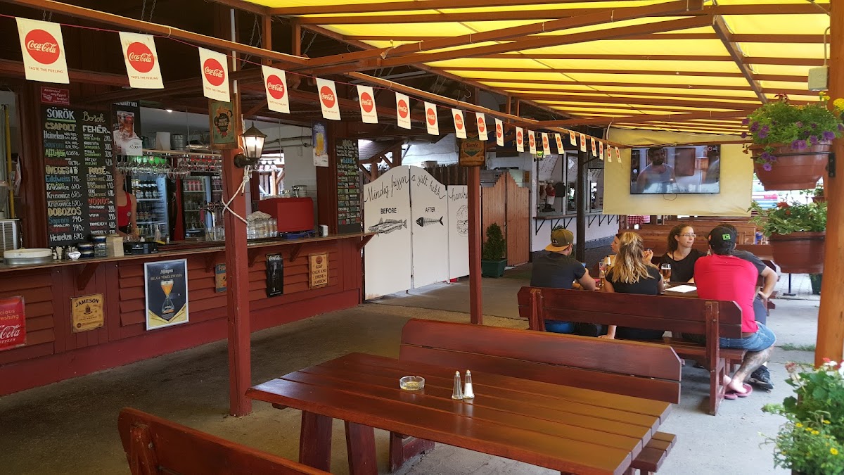 Kenese Evezős Terasz